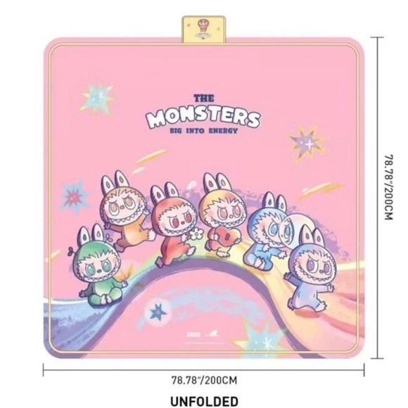 Pop Mart Labubu Blanket - Picture 3 of 8